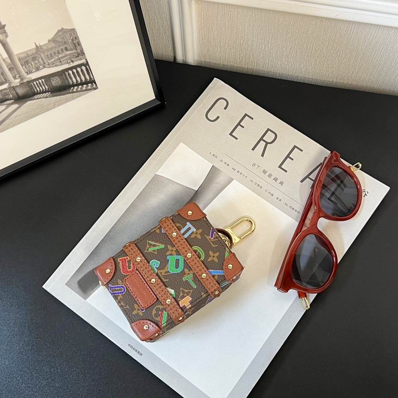 LV keyring lyh85
